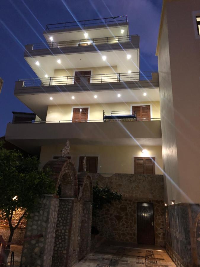 The Sunset Villa Leven Vlorë Esterno foto
