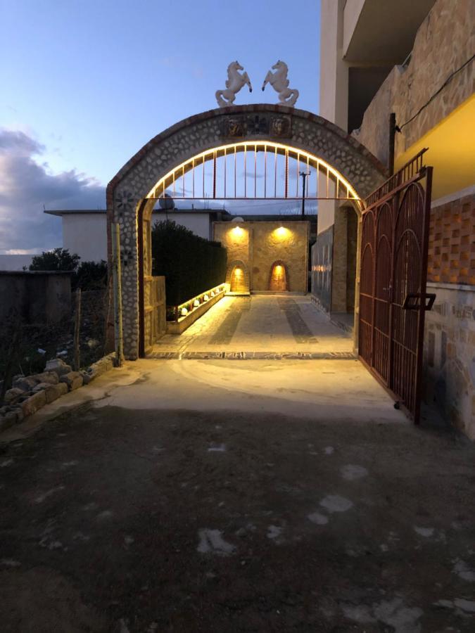 The Sunset Villa Leven Vlorë Esterno foto
