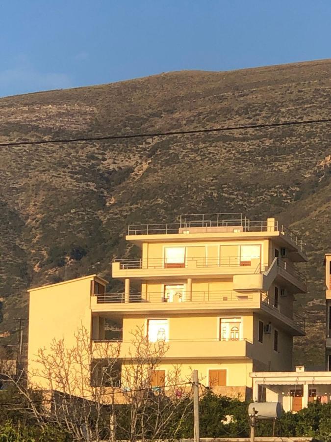 The Sunset Villa Leven Vlorë Esterno foto