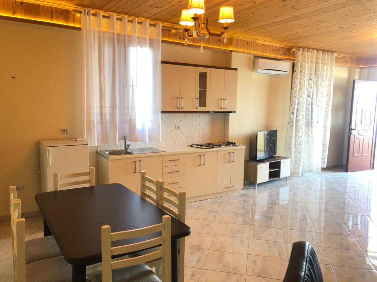The Sunset Villa Leven Vlorë Esterno foto
